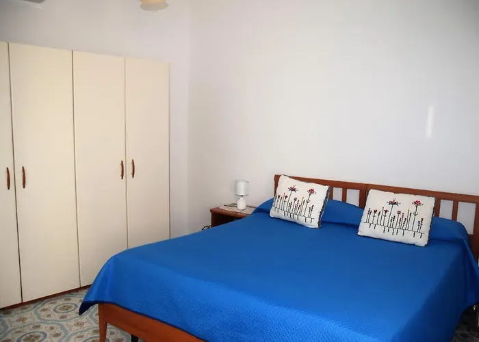 Damecuta أناكابْري